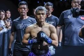 2025中超官方最佳球员候选：瓦科、莱昂纳多领衔，王钰栋在列